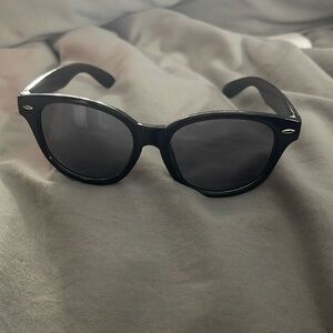 Black sunglasses
